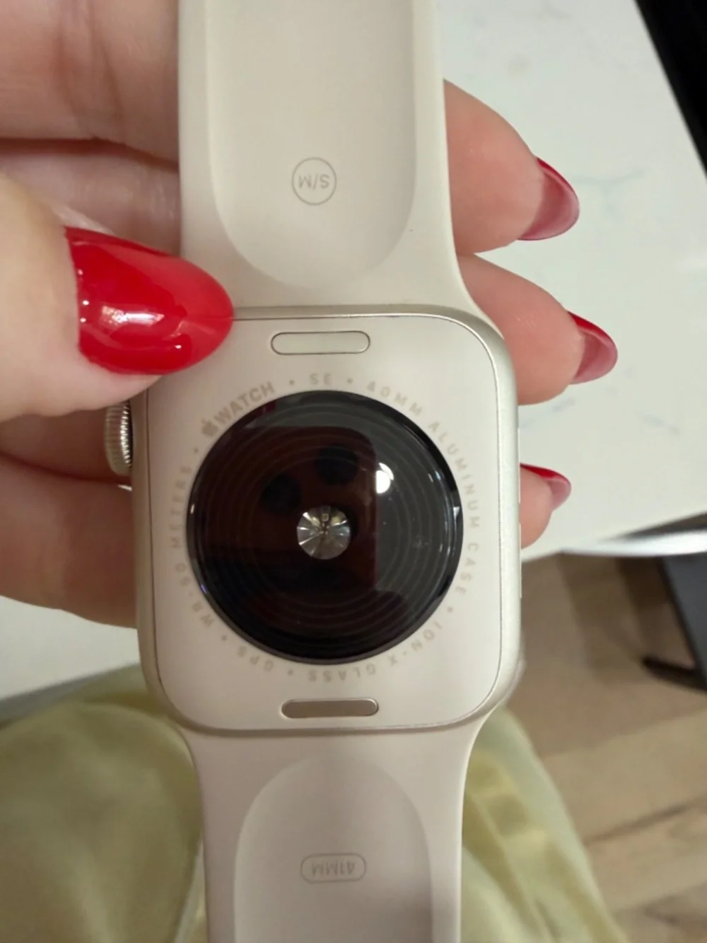 Apple Watch SE (2nd Gen) [GPS 40mm]